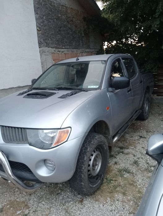 Mitsubishi L200 de vânzare
