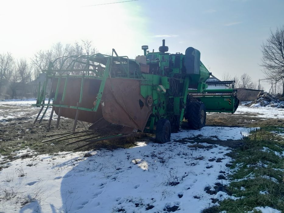 Комбайн Нива Эффект