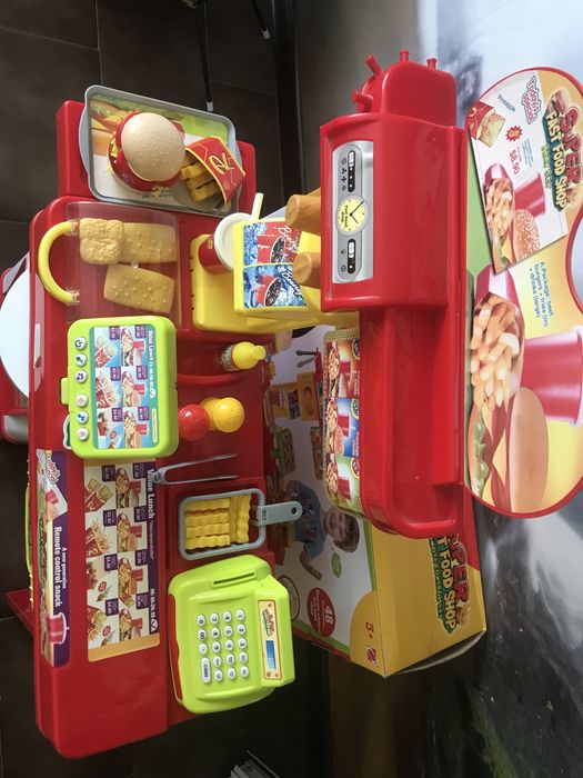 Играчка “Бързо хранене” със звук и светлини