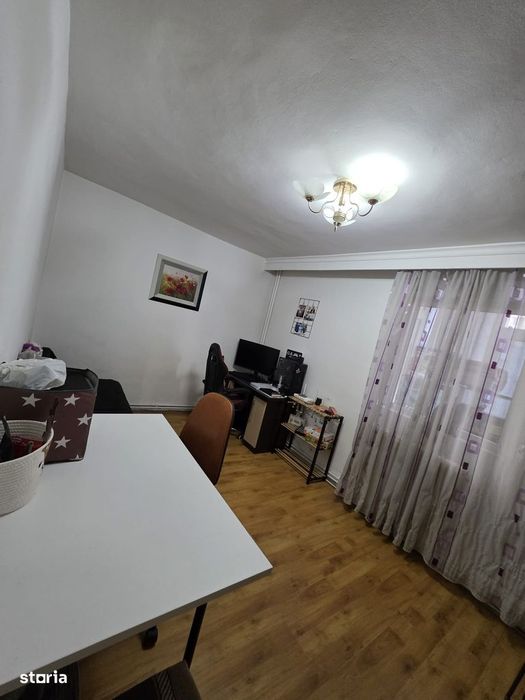 Apartament 2 camere decomandat zona Pacurari