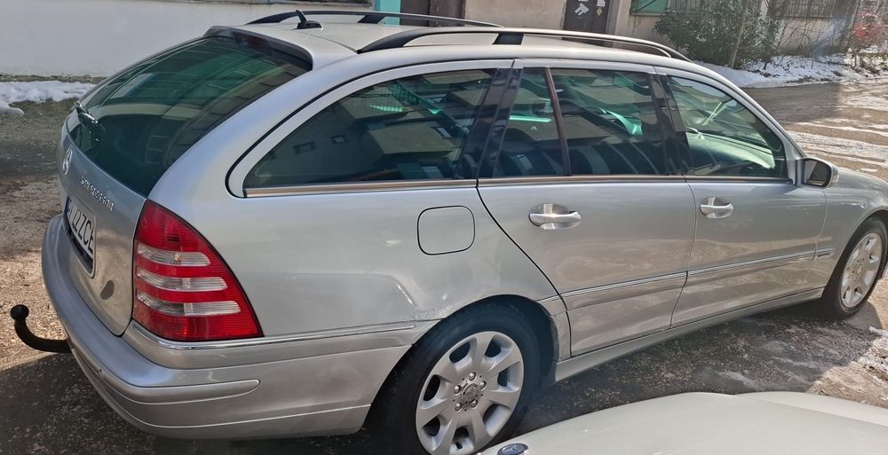 Vând mercedez  din 2004