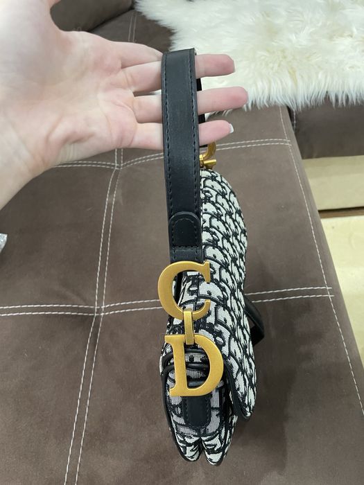 Чисто нова чанта Диор