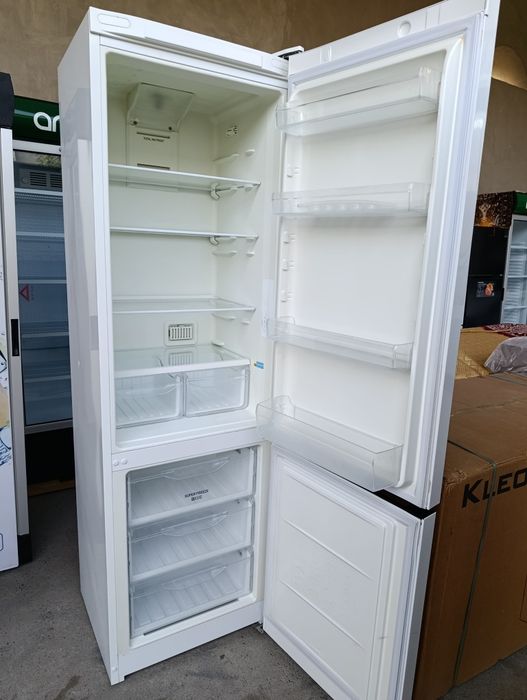 Indesit vazdushni Nofrost Xalodilnik sotiladi