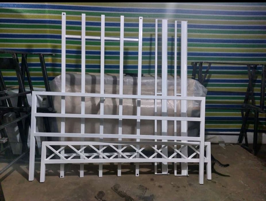 Кровать металическая