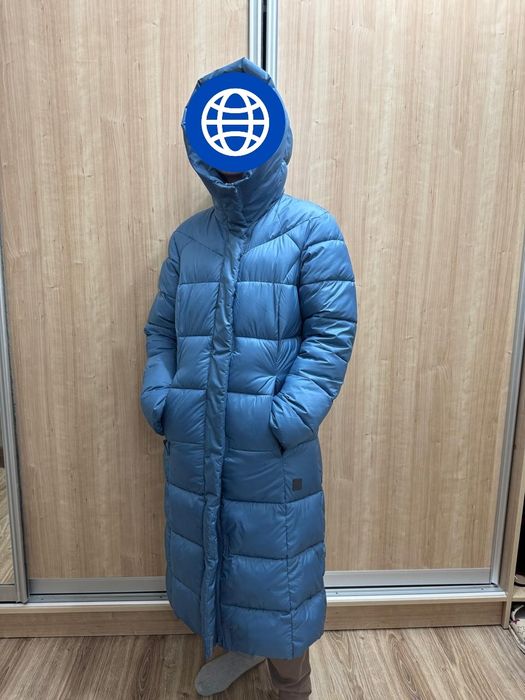 Продам пуховик зимняя .