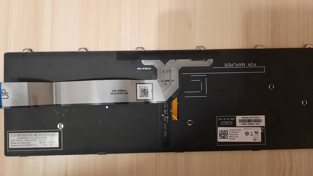Продавам клавиатура за лаптоп Dell Inspiron 7559