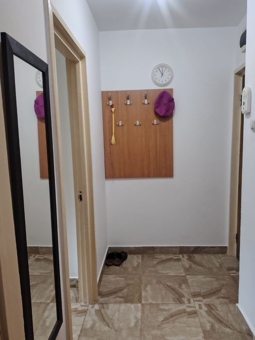 Apartament 2 camere semidecomandat de inchiriat