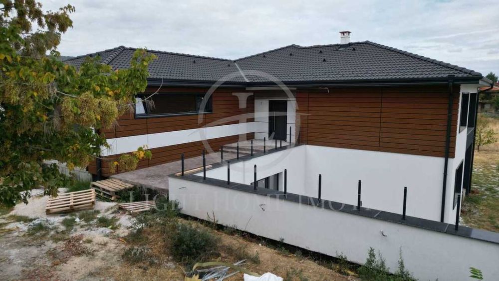 Продава се Къща в с. Първенец, Област Пловдив - 450 кв.м за 812 €/кв.м - Снимка #5