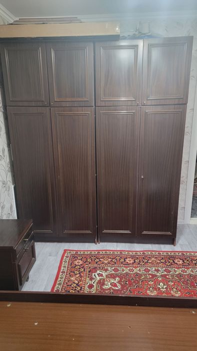 Продается спальный гарнитур