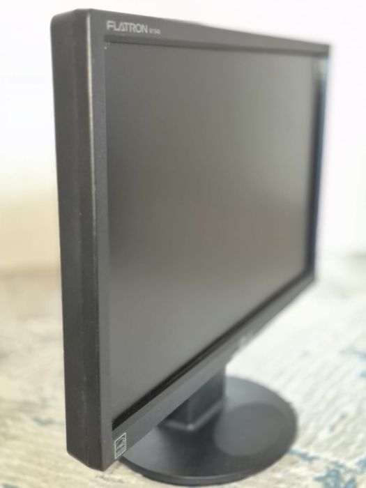 Монитор LG Flatron