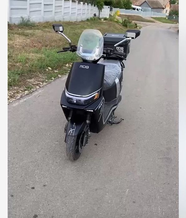 vânzare scuter eletric rdb nou nouț de o saptamana