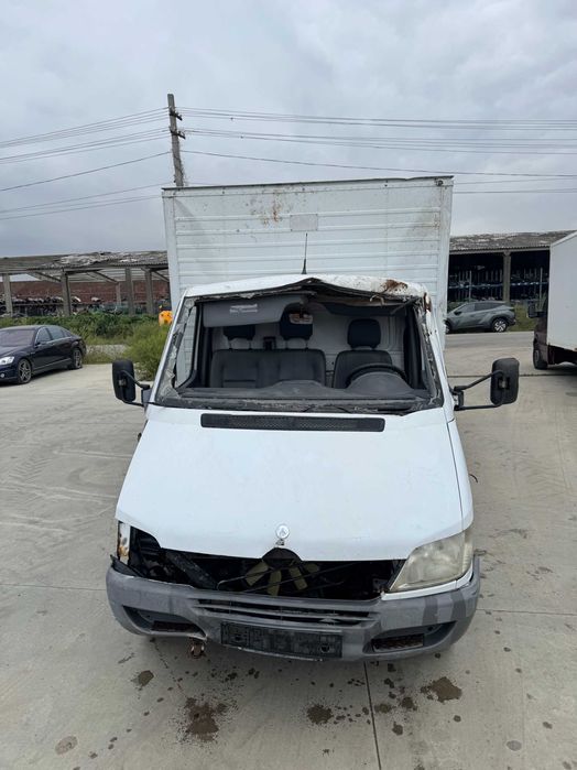 Dezmembrez Mercedes Sprinter 416 2.7 CDI Automat Cub Piele