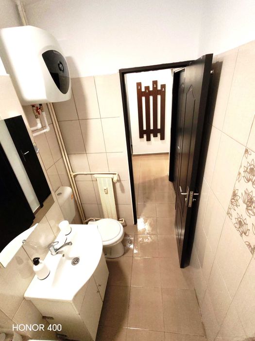 Garsonieră 38 mp renovată, mobilată - zona Doamna Ghica, strada Cremenita, bloc reabilitat,