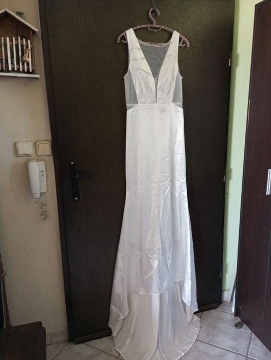 Булчински рокли, нови, различни модели и размери. Единични бройки.