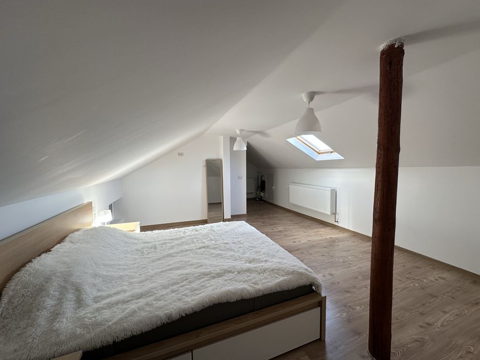 Inchiriez casa apartament cu 3 camere, garaj si curte Cernavoda