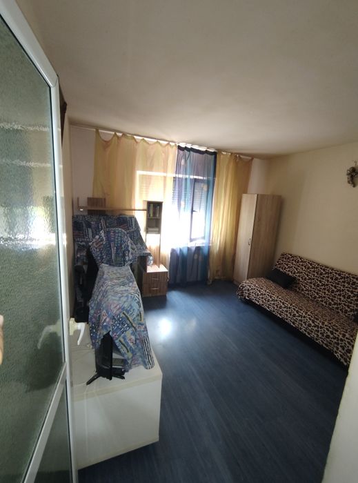 Vând apartament cu 3 camere!