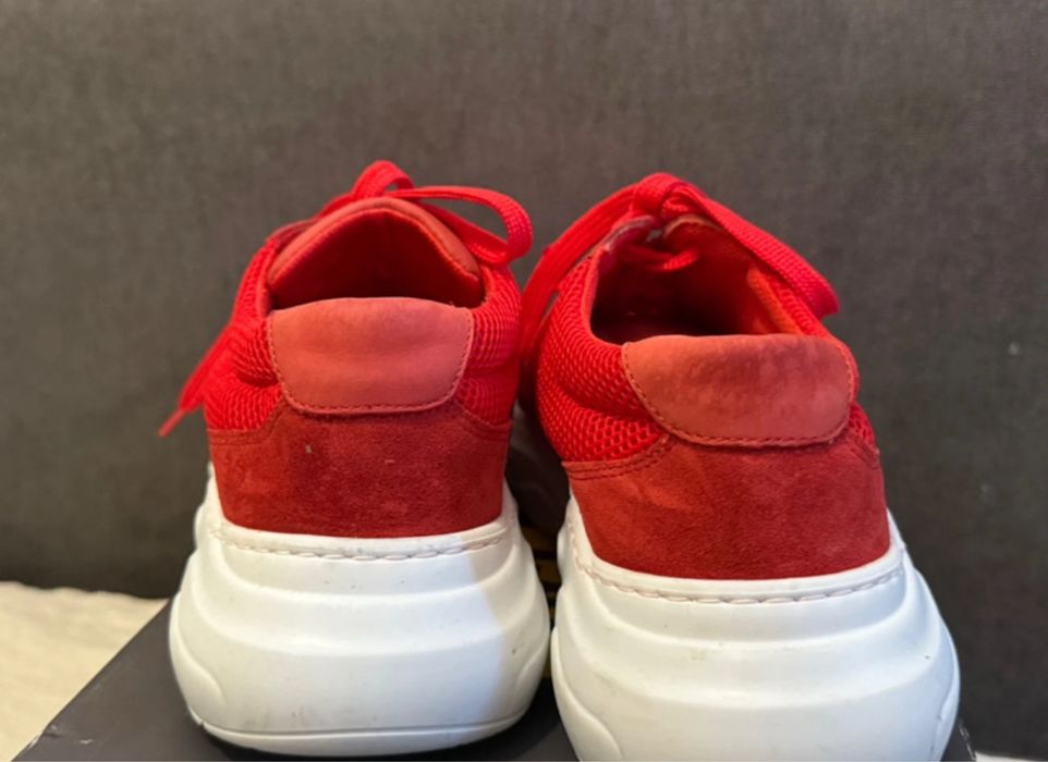 Asidasi din piele naturala