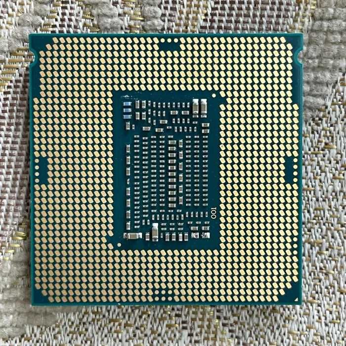 Процессор Intel Xeon E-2224