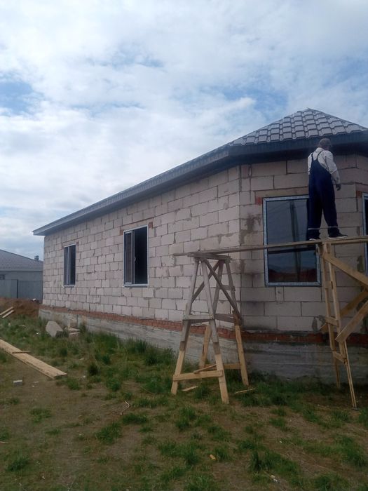 Строительные работы крыш.