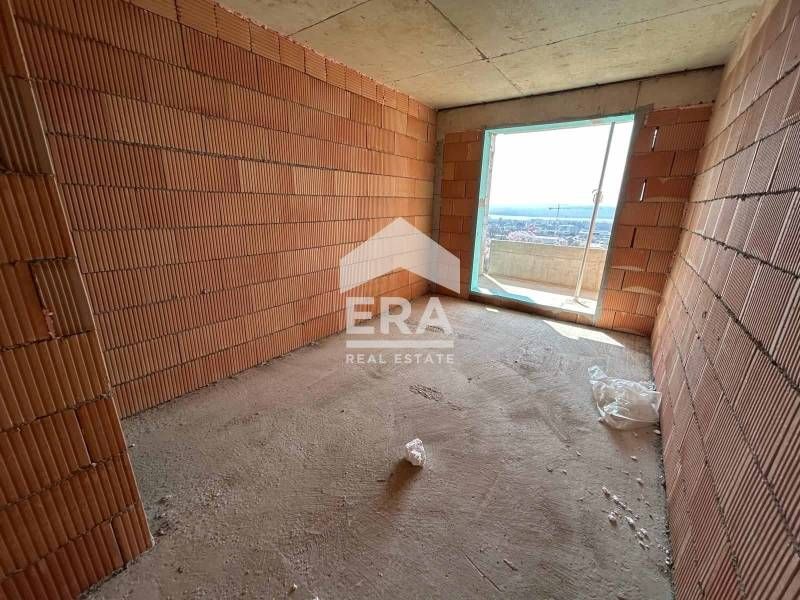 Двустаен южен апартамент за продажба, с големи стаи, в новострояща се