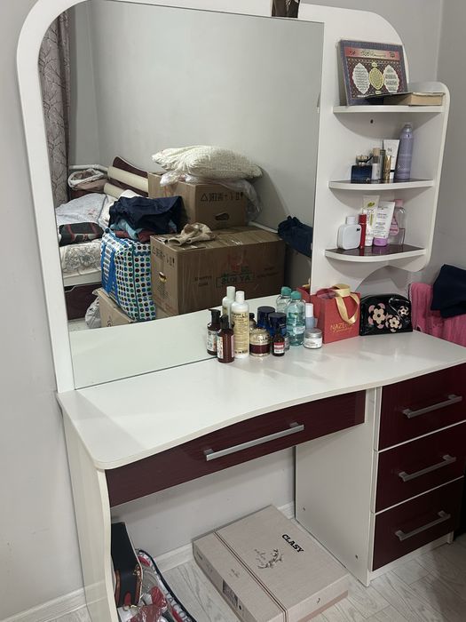 СРОЧНО Спальный гарнитур шкаф+кровать+трюмо