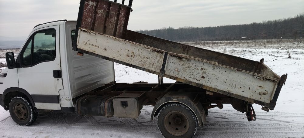 Iveco 35 c12 , basculabil