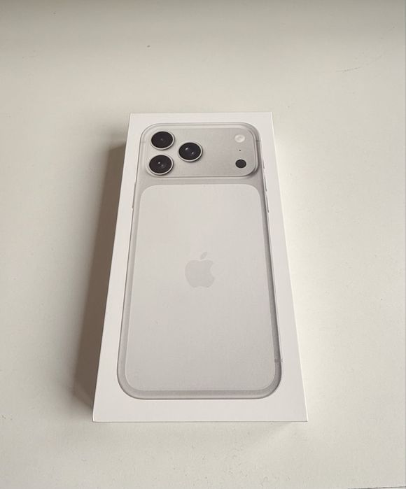 iPhone 17 Pro Max 1TB Silver