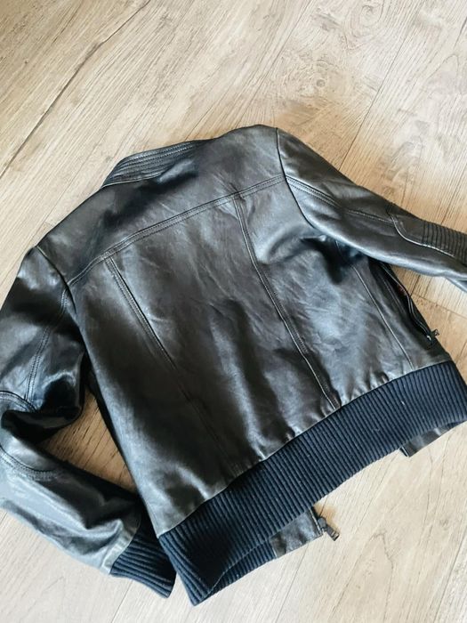 Продавам дамско кожено яке “ Puma “