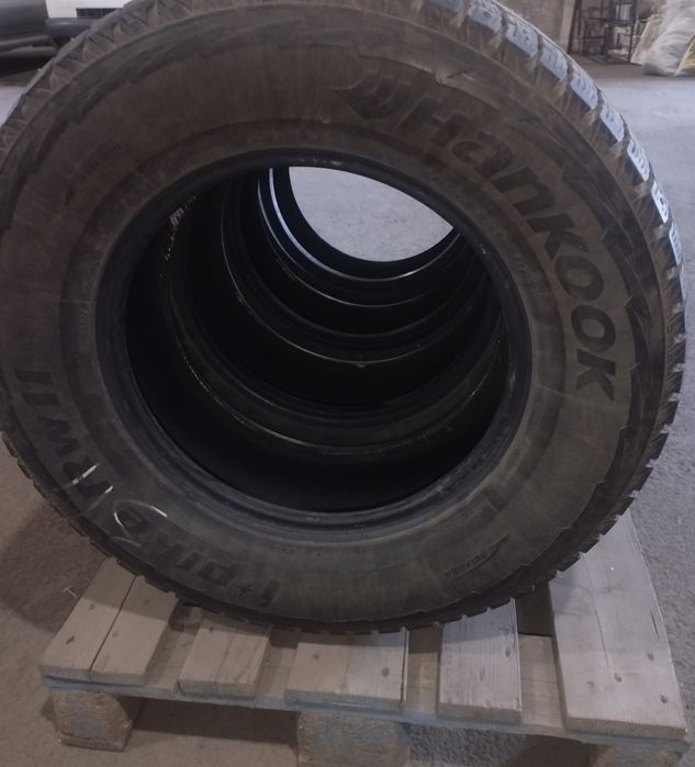 Hankook 285/65  /17