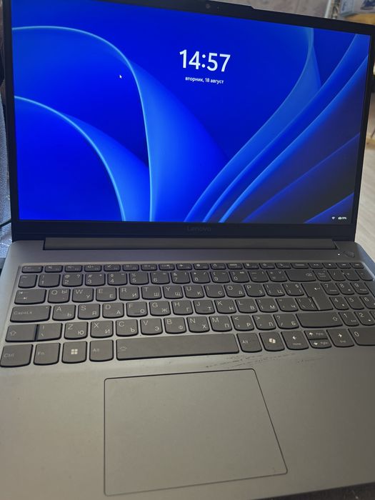 Гейминг лаптоп lenovo loq essential