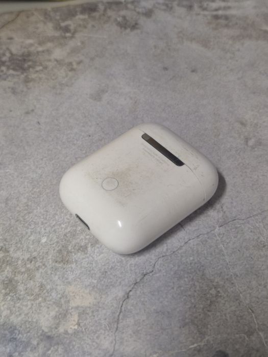 AirPods 2 лот:92/1047