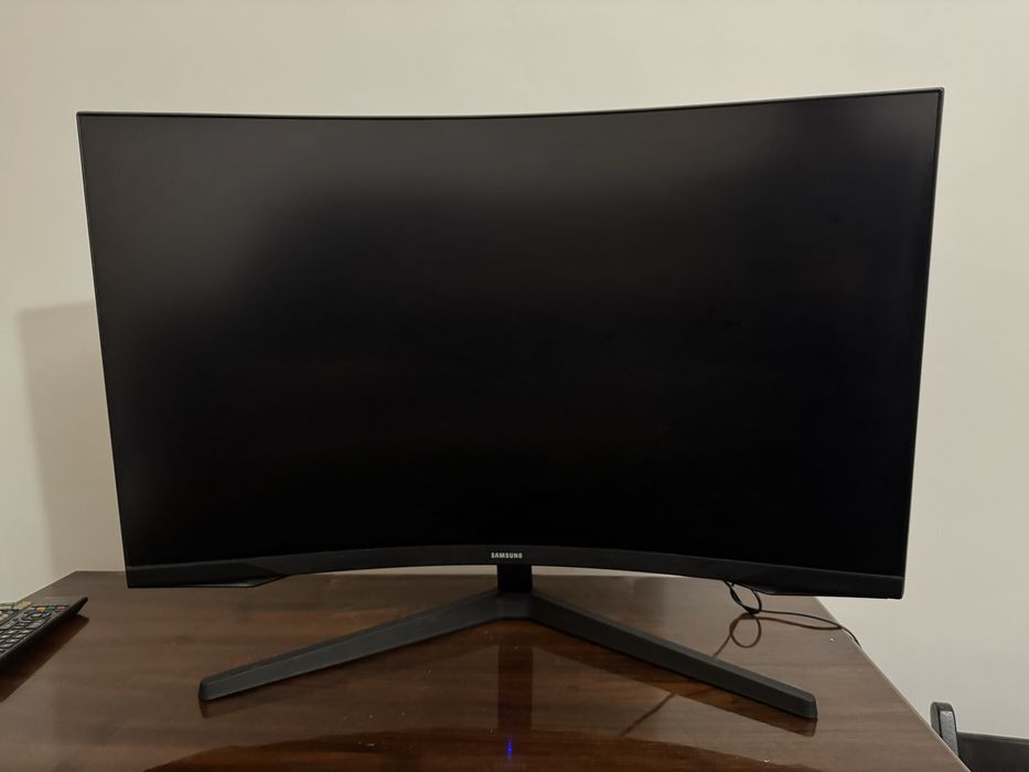 Monitor gaming curbat Samsung Odyssey G5 32” 2k  165Hz