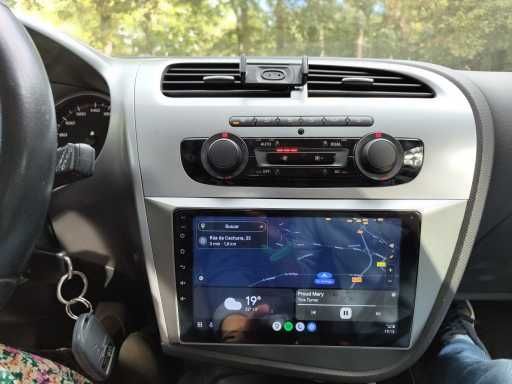 Reducere - Navigatie GPS Android Dedicata Seat Leon Mk2 - QLed 4G BT