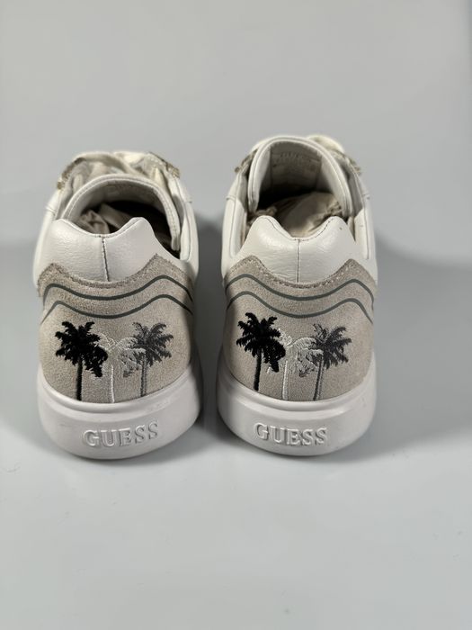 Adidasi Guess Los Angeles marimea 42 barbat 100% piele naturala