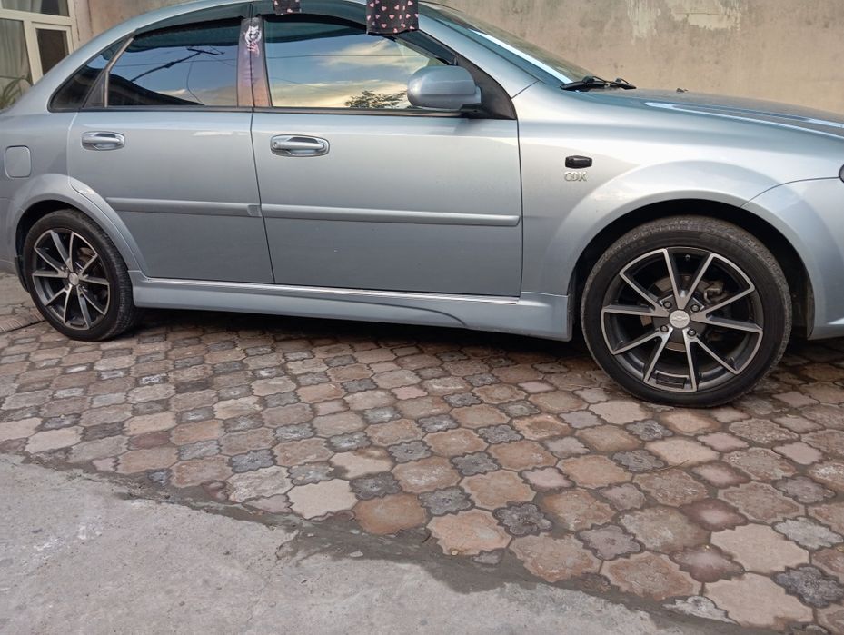 Обменяю лассети 1.6