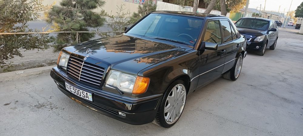 Mersedes bens.      E500