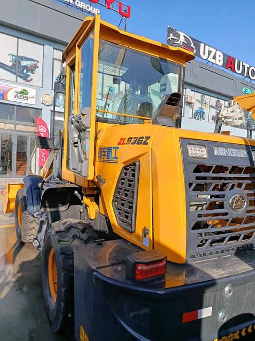 Фронтальная погрузчик