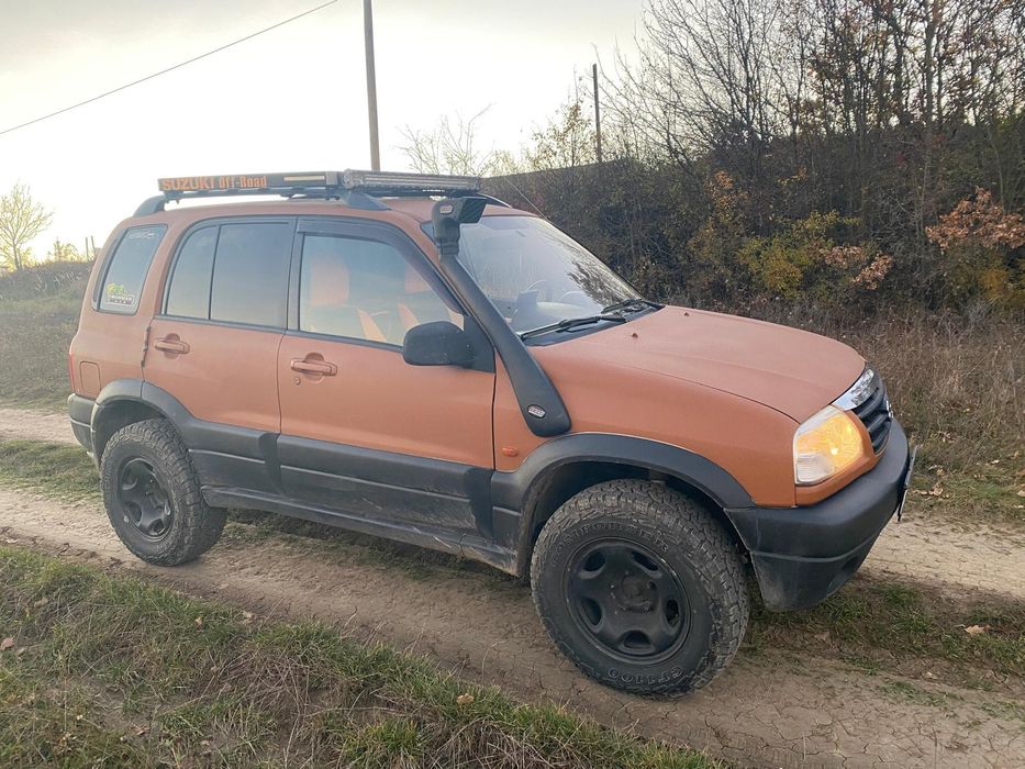 Suzuki Grand Vitara - off road