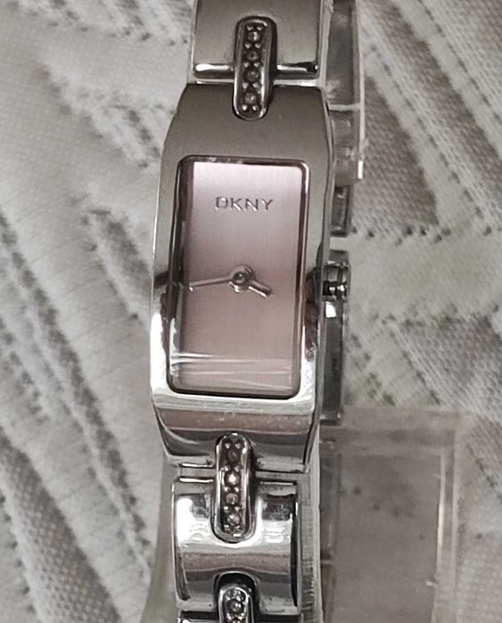 Oригинален Дамски Часoвник DKNY/ Механизъм RONDA SWISS