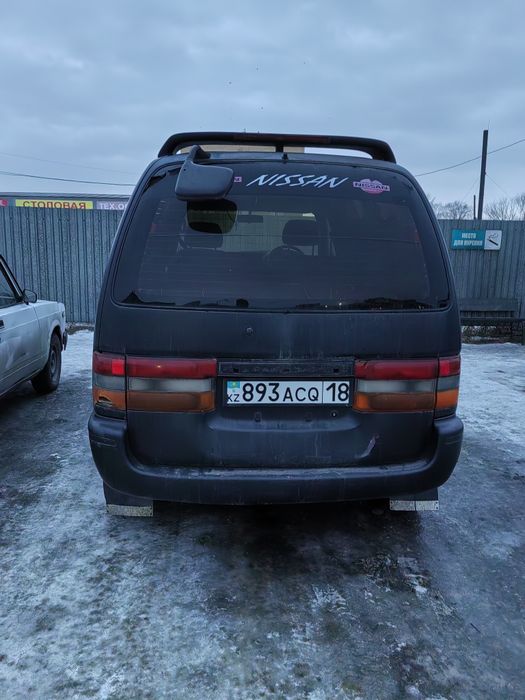 Ниссан Серена 1998