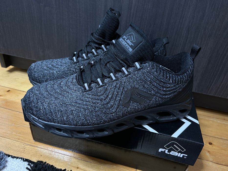 Маратонки - Flair