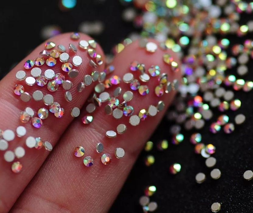 Pietre pietricele decor unghii gel uv design model