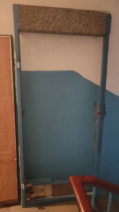 Дверь железная входная