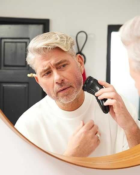 Самобръсначка Remington Style R4 Въртящи се глави USB зареждане Тример