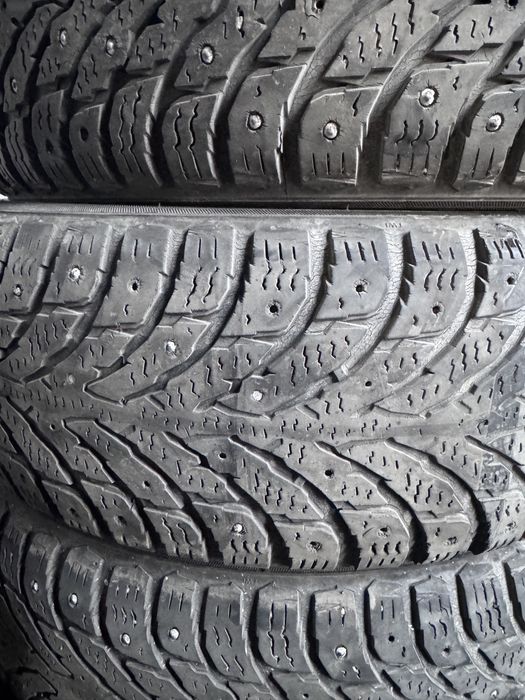 Комплект зимних шин nokian