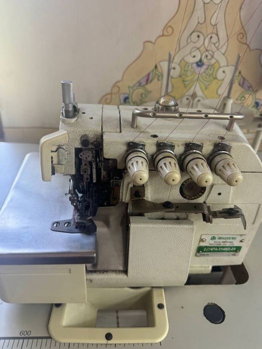 Zoje overlock sotiladi