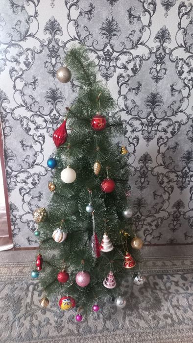 Нарядное новое платье