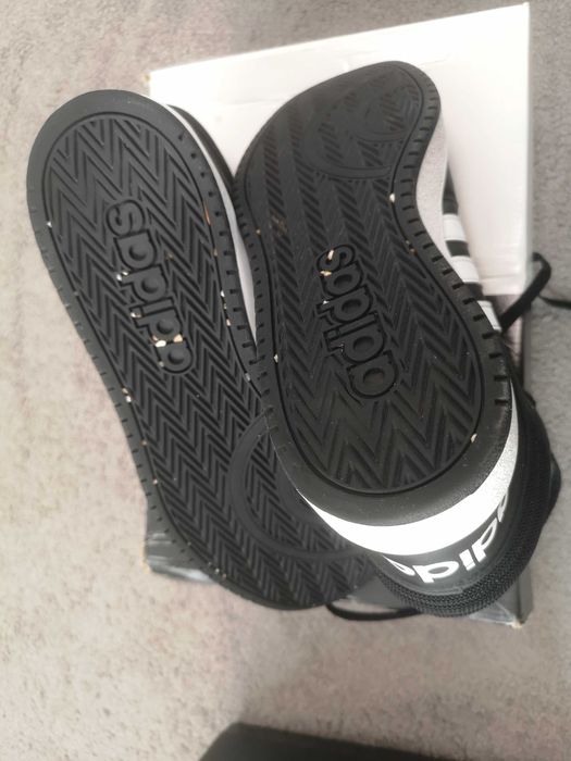 Оригинални маратонки, работни и туристически обувки - Adidas, Umbro...