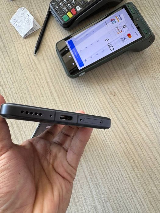 Vivo x200 Ultra 12/256 qora full karobka