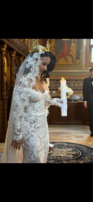 Rochie de mireasa tip serina de dantela